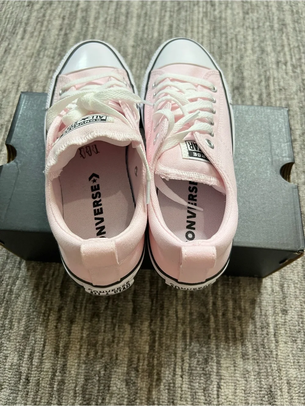 Converse - Low Top Sneakers Pink and White Kids Size 5